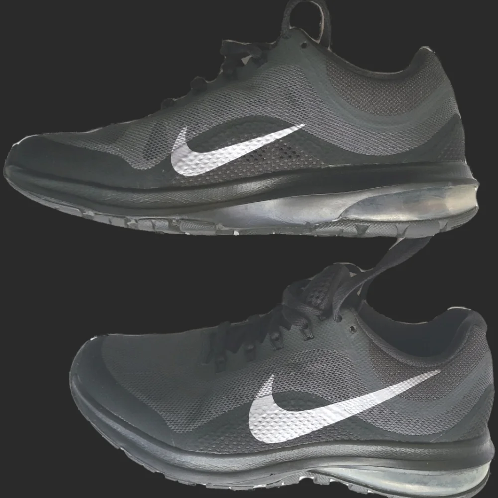Nike Air Max Dynasty black Running Shoes